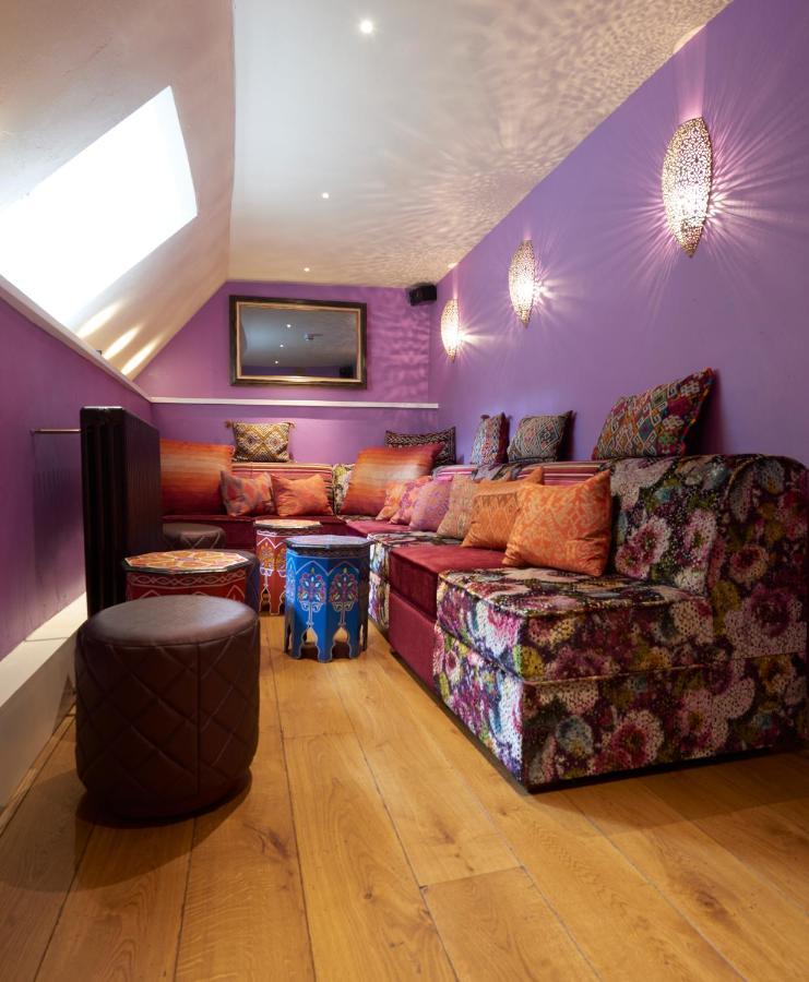 The Dog And Badger Bed & Breakfast Marlow  Bagian luar foto